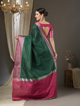 Women's Aura Silk Green WovenDesign DesignerSaree With Blouse Piece